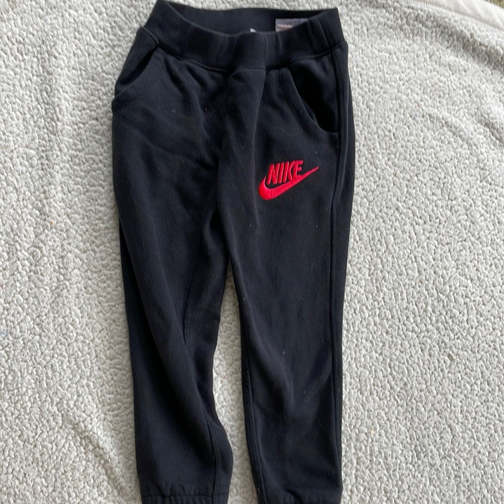 Girls Nike Joggers